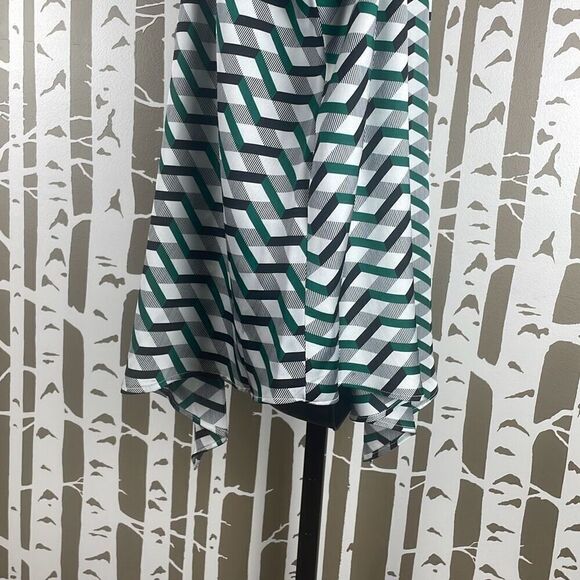 NEW Satin Geometric Print Handkerchief Hem High Neck Tank Top L - Picture 7 of 8